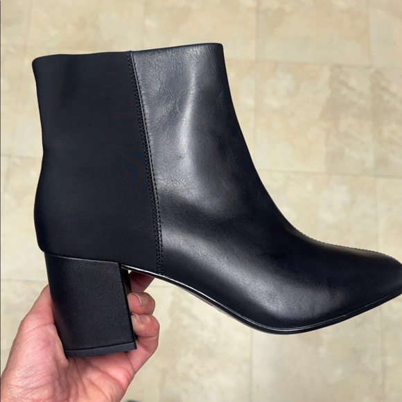 Clarks NEW 9.5 Chantelle Stone Womens Black Leather Ankle & Booties Boots shoes - Picture 11 of 12